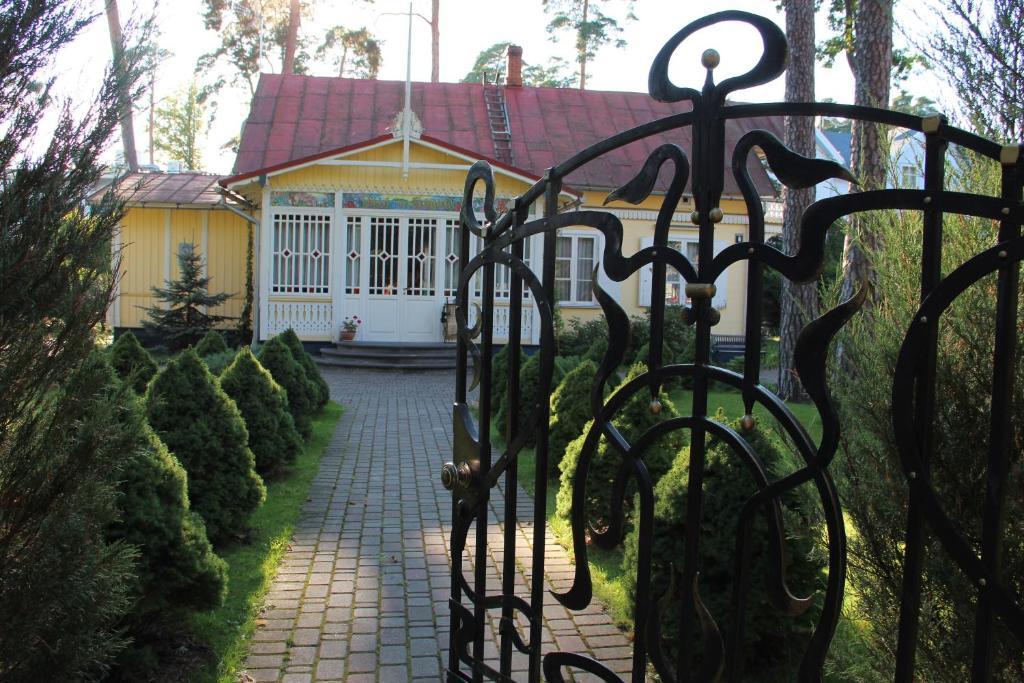 Villa Florio Jurmala Bagian luar foto