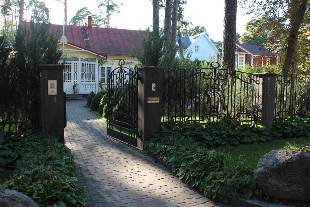 Villa Florio Jurmala Bagian luar foto